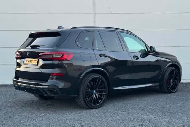 BMW X5 (2022) thumbnail 2
