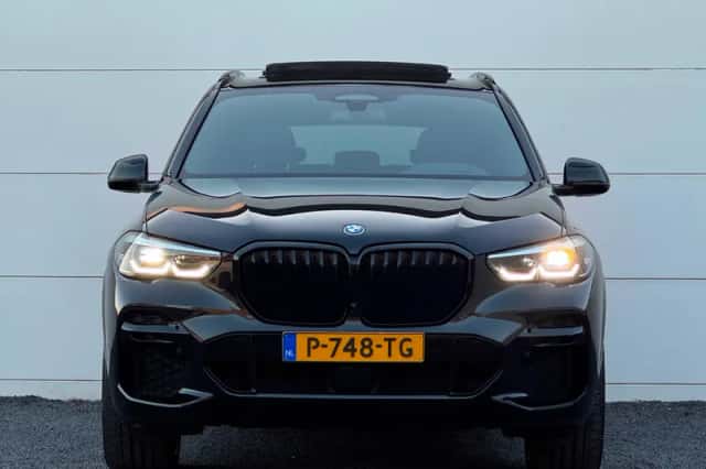 BMW X5 (2022) thumbnail 4