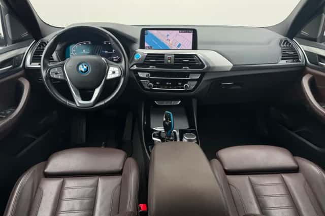 BMW iX3 (2021) thumbnail 3