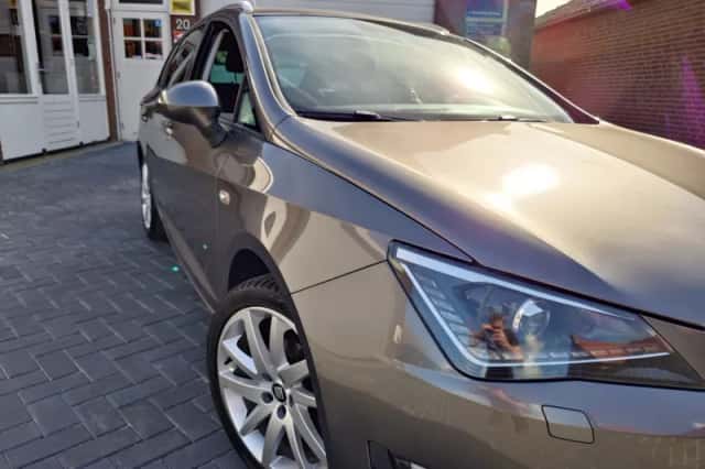 SEAT Ibiza (2015) thumbnail 6