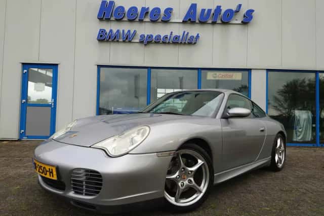 Porsche 911 (2004) thumbnail 2
