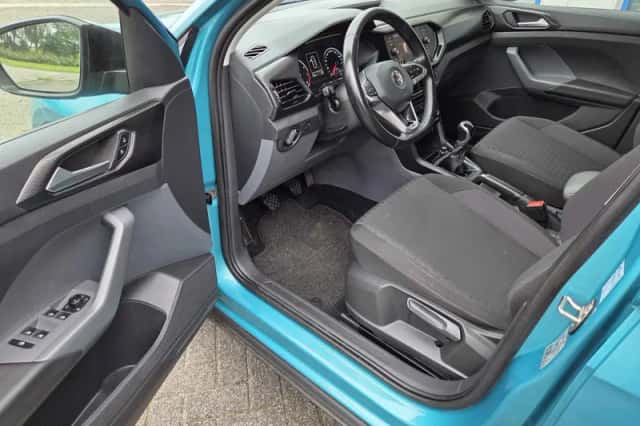 Volkswagen T-Cross (2020) thumbnail 2