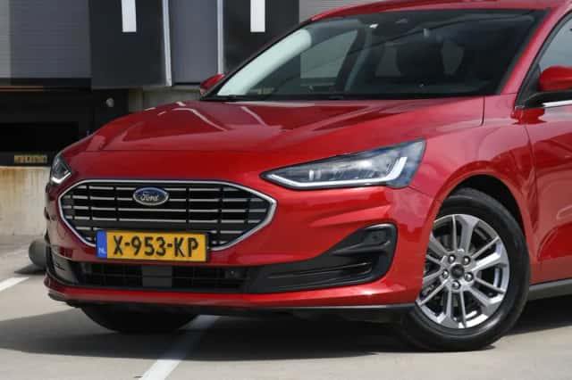 Ford Focus (2023) thumbnail 2