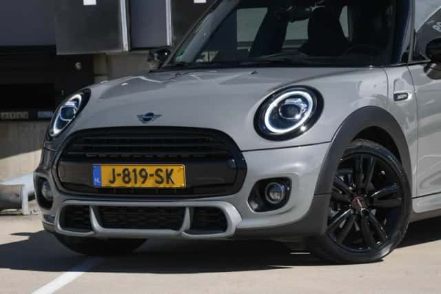 MINI Cooper (2020) thumbnail 2