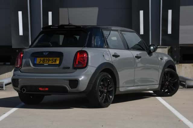 MINI Cooper (2020) thumbnail 5