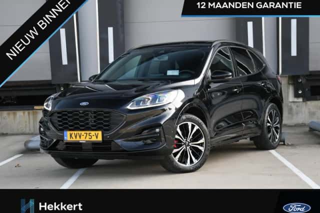 Ford Kuga (2023) thumbnail 1