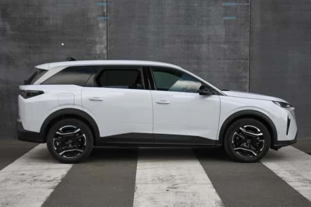 Peugeot 5008 (2026) thumbnail 4