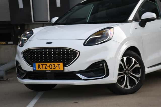 Ford Puma (2021) thumbnail 2
