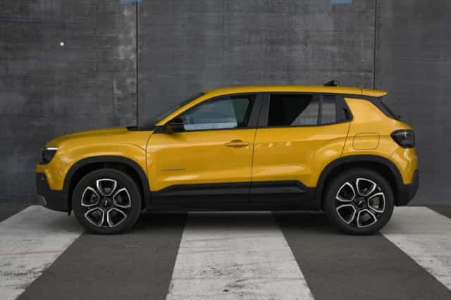 Jeep Avenger (2025) thumbnail 3