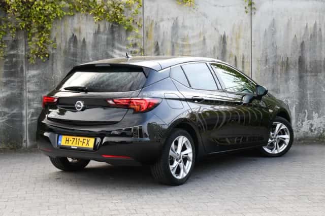 Opel Astra (2020) thumbnail 4