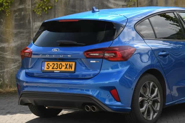 Ford Focus (2023) thumbnail 6