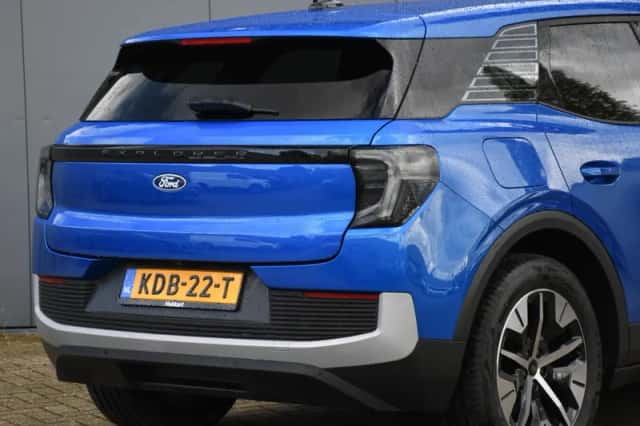 Ford Explorer (2026) thumbnail 6