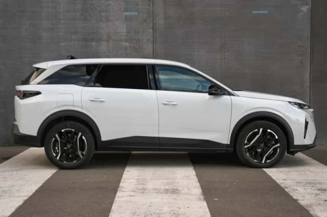 Peugeot 5008 (2026) thumbnail 4