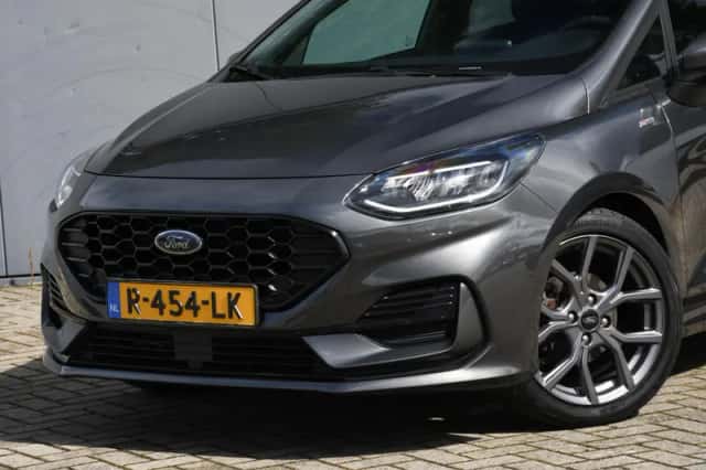 Ford Fiesta (2022) thumbnail 2