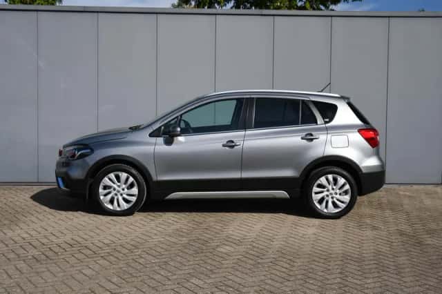 Suzuki S-Cross (2018) thumbnail 3