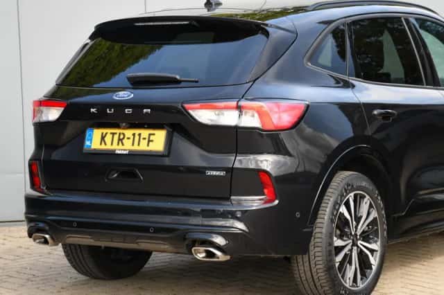 Ford Kuga (2023) thumbnail 6