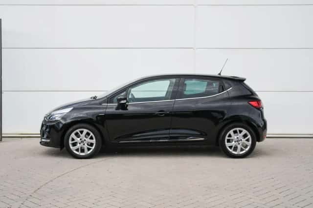 Renault Clio (2018) thumbnail 3