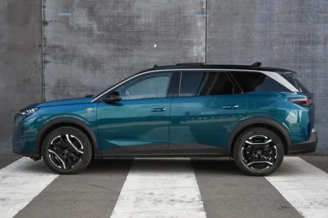 Peugeot 5008 (2026) thumbnail 3