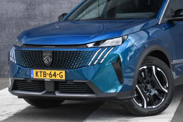 Peugeot 5008 (2026) thumbnail 2