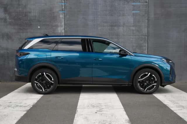 Peugeot 5008 (2026) thumbnail 4