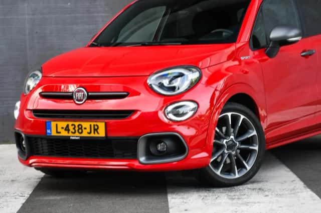 Fiat 500X (2020) thumbnail 2