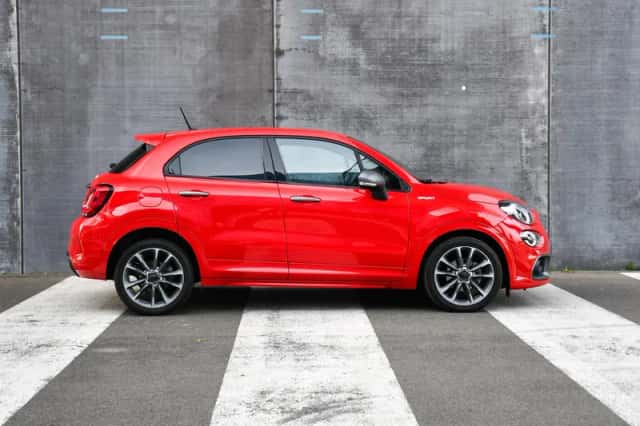 Fiat 500X (2020) thumbnail 4
