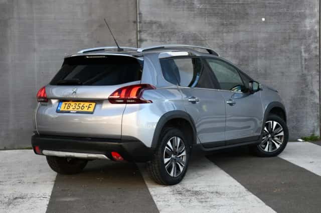 Peugeot 2008 (2018) thumbnail 5