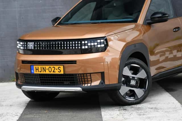 Fiat Grande Panda (2025) thumbnail 2