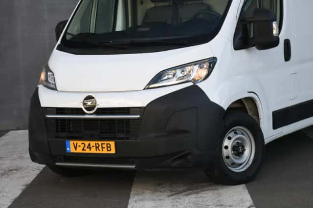 Opel Movano (2024) thumbnail 2