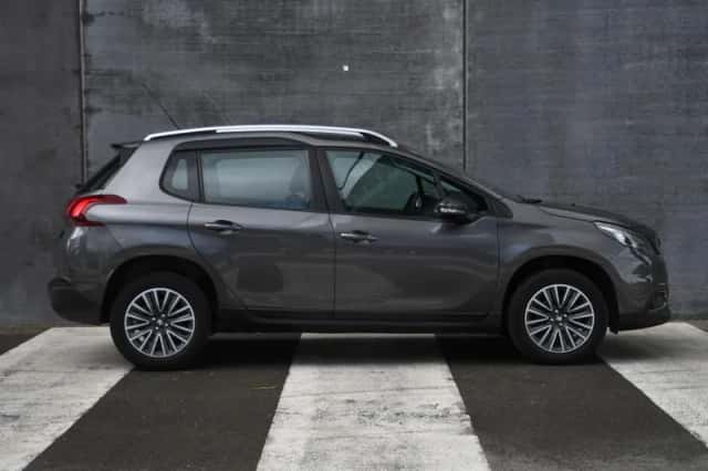 Peugeot 2008 (2017) thumbnail 4