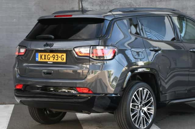 Jeep Compass (2025) thumbnail 6
