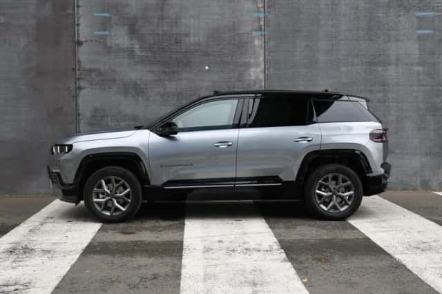Jeep Compass (2026) thumbnail 4