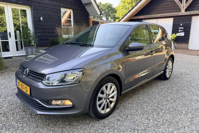 Volkswagen Polo (2017) thumbnail 1