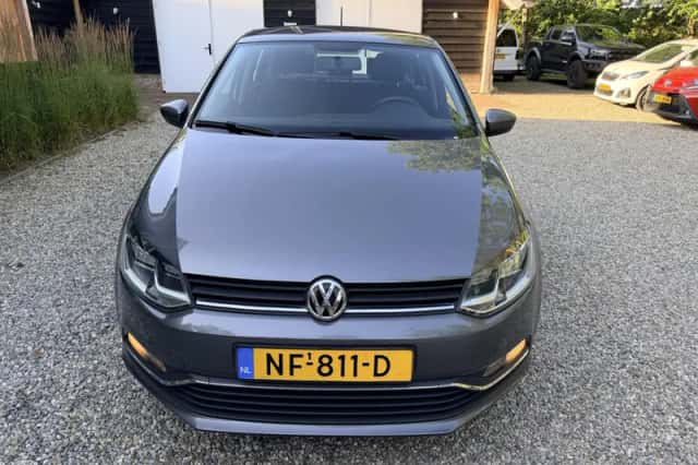 Volkswagen Polo (2017) thumbnail 3