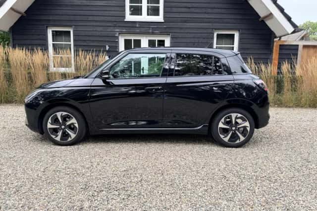 Suzuki Swift (2025) thumbnail 4