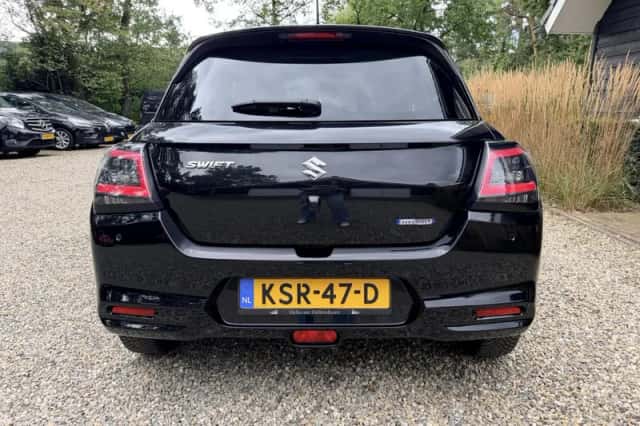 Suzuki Swift (2025) thumbnail 6