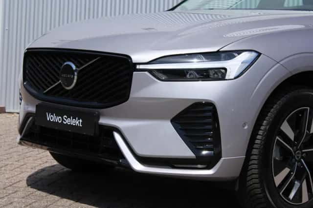 Volvo XC60 (2025) thumbnail 2