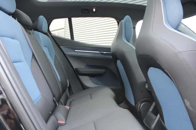 Volvo EX30 (2026) thumbnail 5