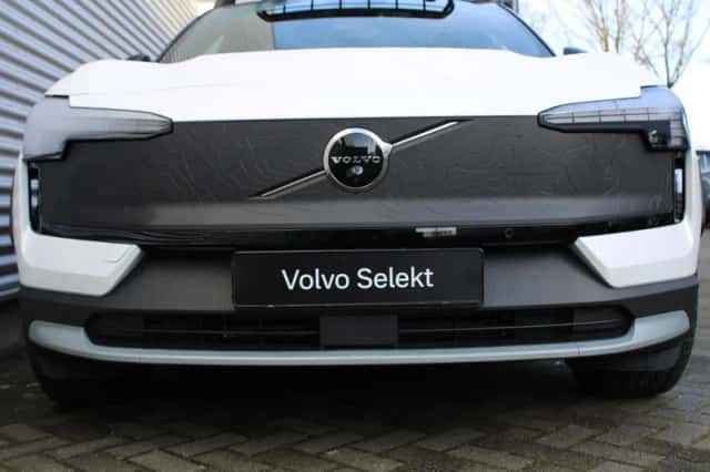 Volvo EX30 (2026) thumbnail 6