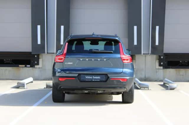 Volvo EX40 (2025) thumbnail 5
