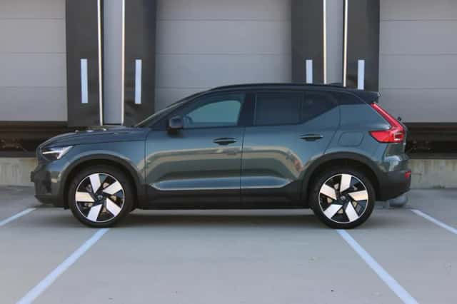 Volvo EX40 (2026) thumbnail 2