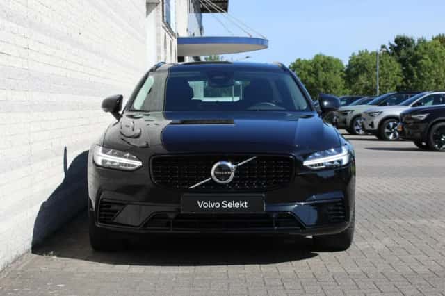 Volvo V90 (2025) thumbnail 2