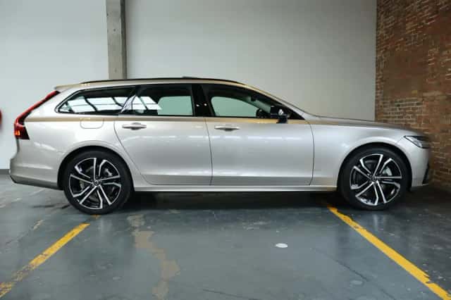 Volvo V90 (2025) thumbnail 4