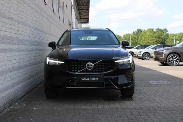 Volvo XC60 (2025) thumbnail 2