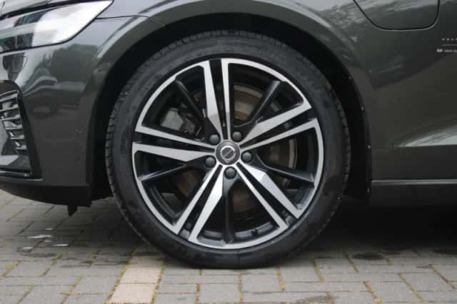 Volvo V60 (2022) thumbnail 6