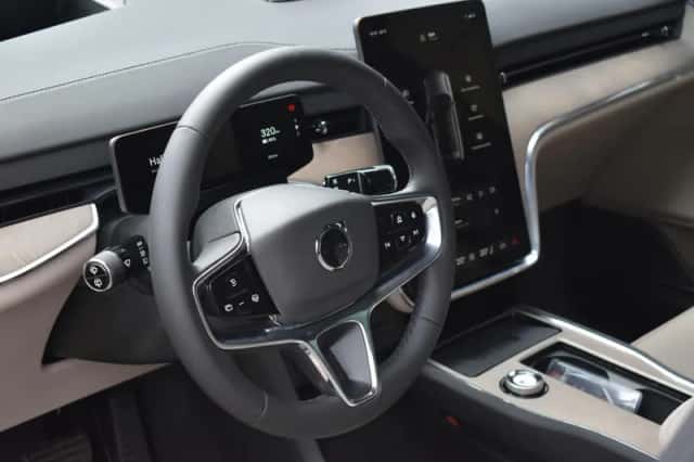 Volvo EX90 (2026) thumbnail 5