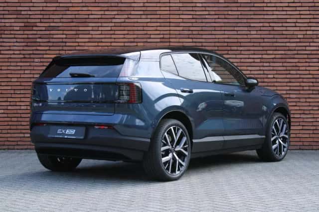 Volvo EX30 (2026) thumbnail 2