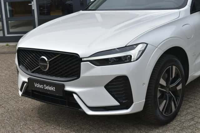 Volvo XC60 (2025) thumbnail 6