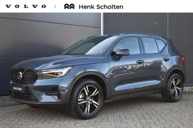 Volvo XC40 (2025) thumbnail 1