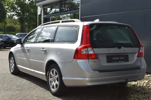 Volvo V70 (2007) thumbnail 3